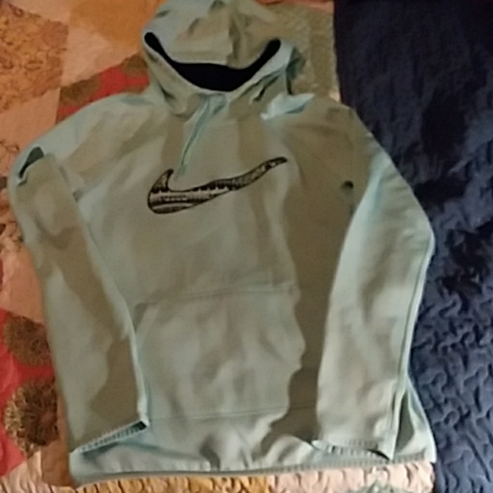 Nike Therma-Fit hoodie